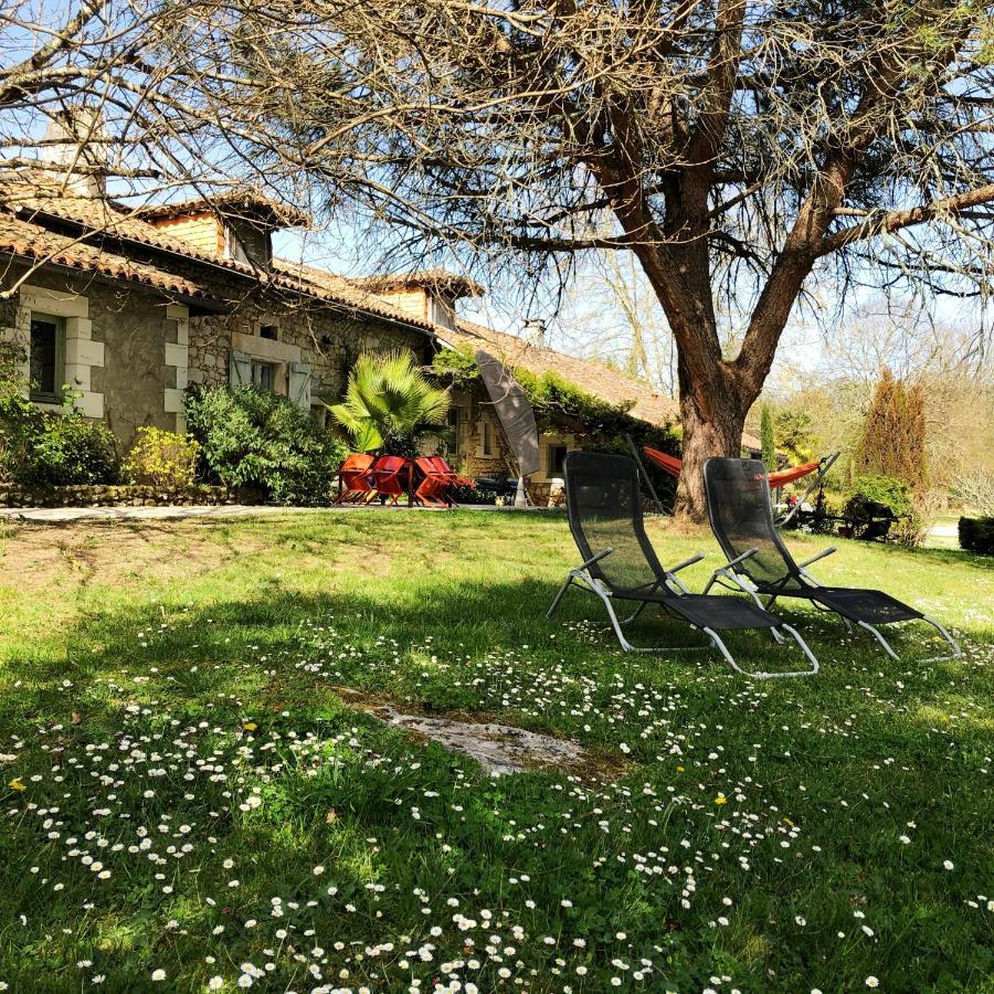 Villa Le Creyssac Saint-Félix-de-Bourdeilles Exterior foto
